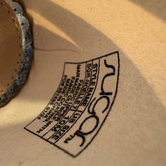 Sugar Tan Heels Elegant Minimalist Design - Picture 2 of 3